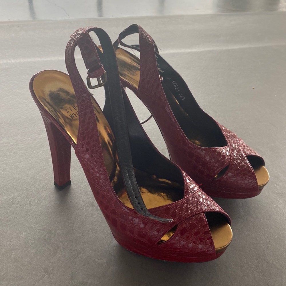 Stuart Weitzman red croc platform heels 38.5